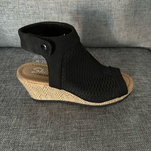 Skechers summer wedges! Cute!